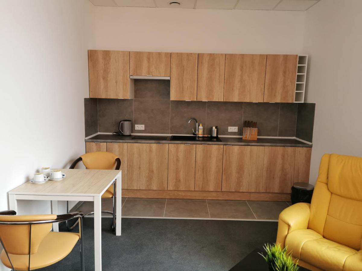 Apartamenty Expo Nadarzyn 3Rooms Kajetany Eksteriør billede