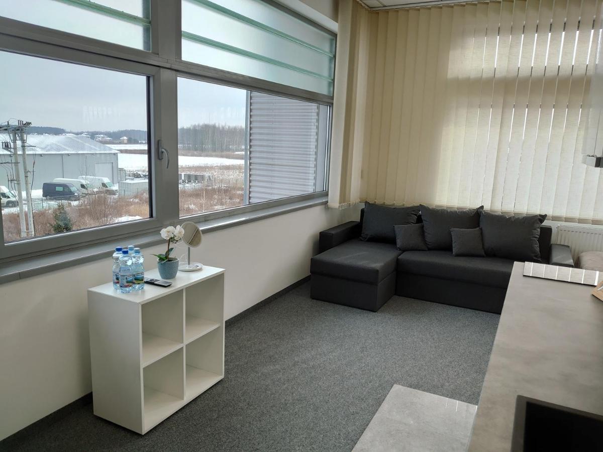 Apartamenty Expo Nadarzyn 3Rooms Kajetany Eksteriør billede