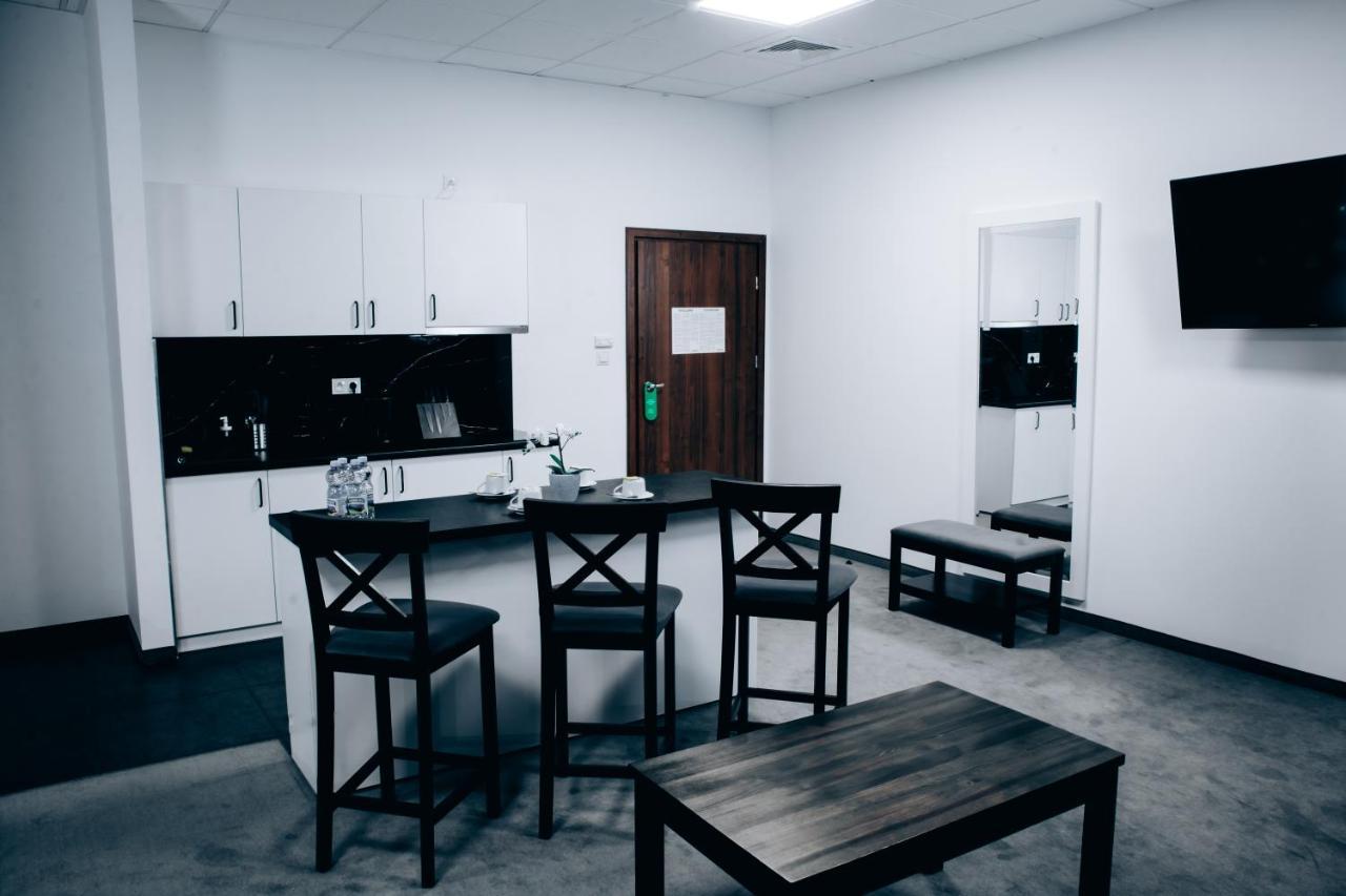 Apartamenty Expo Nadarzyn 3Rooms Kajetany Eksteriør billede